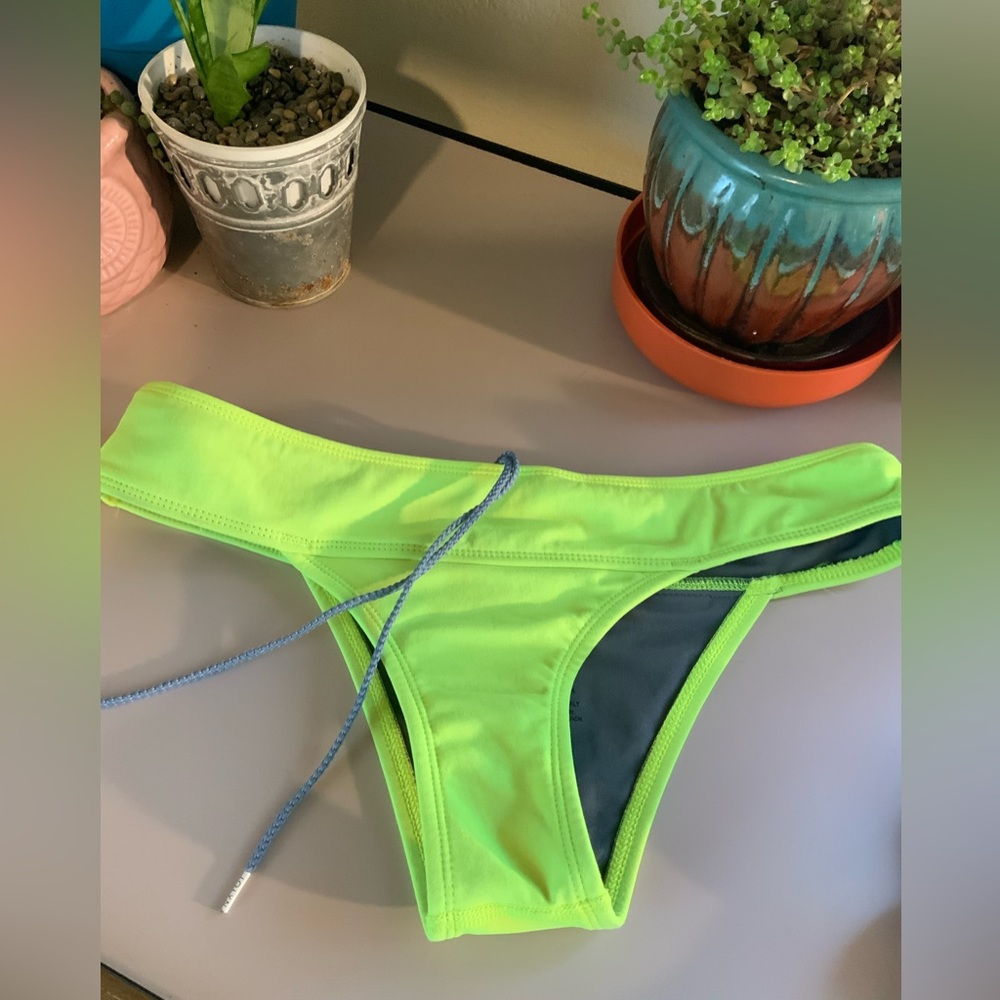 Jolyn Softy 2 Bottoms-Sz Medium Highlighter Yellow